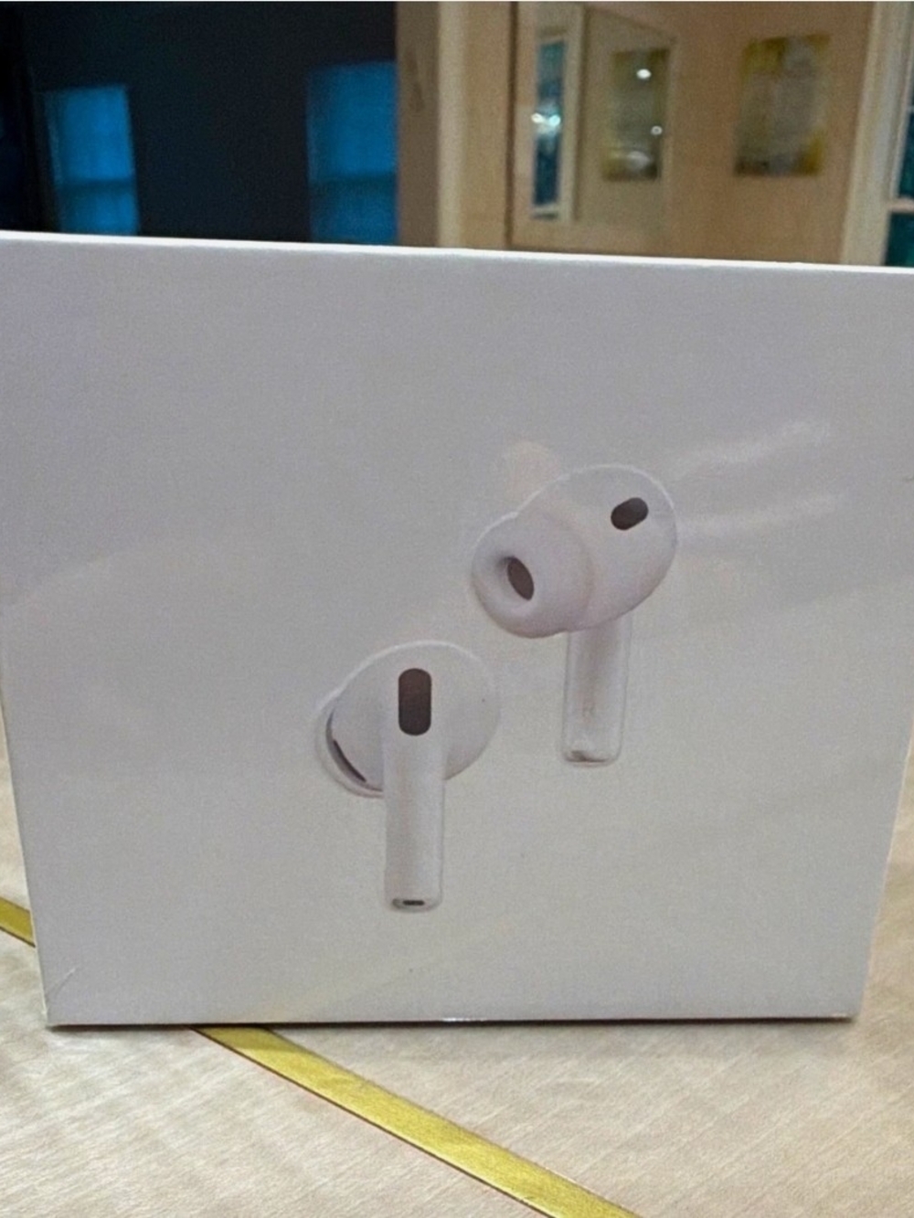 Apple AirPods Pro 3 - BRAND NEW & FACTORY SEALED IN BOX ✨100% authentic